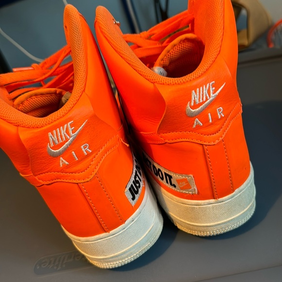 Nike Air Force 1 condition is like new